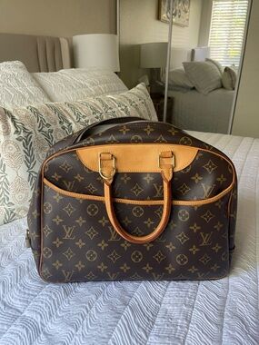 Louis Vuitton Monogram Deauville